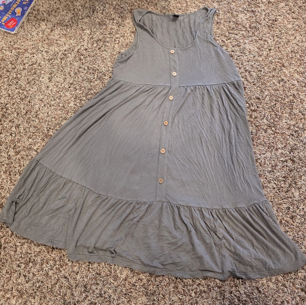 Green Sleeveless Button-Down Maternity Dress